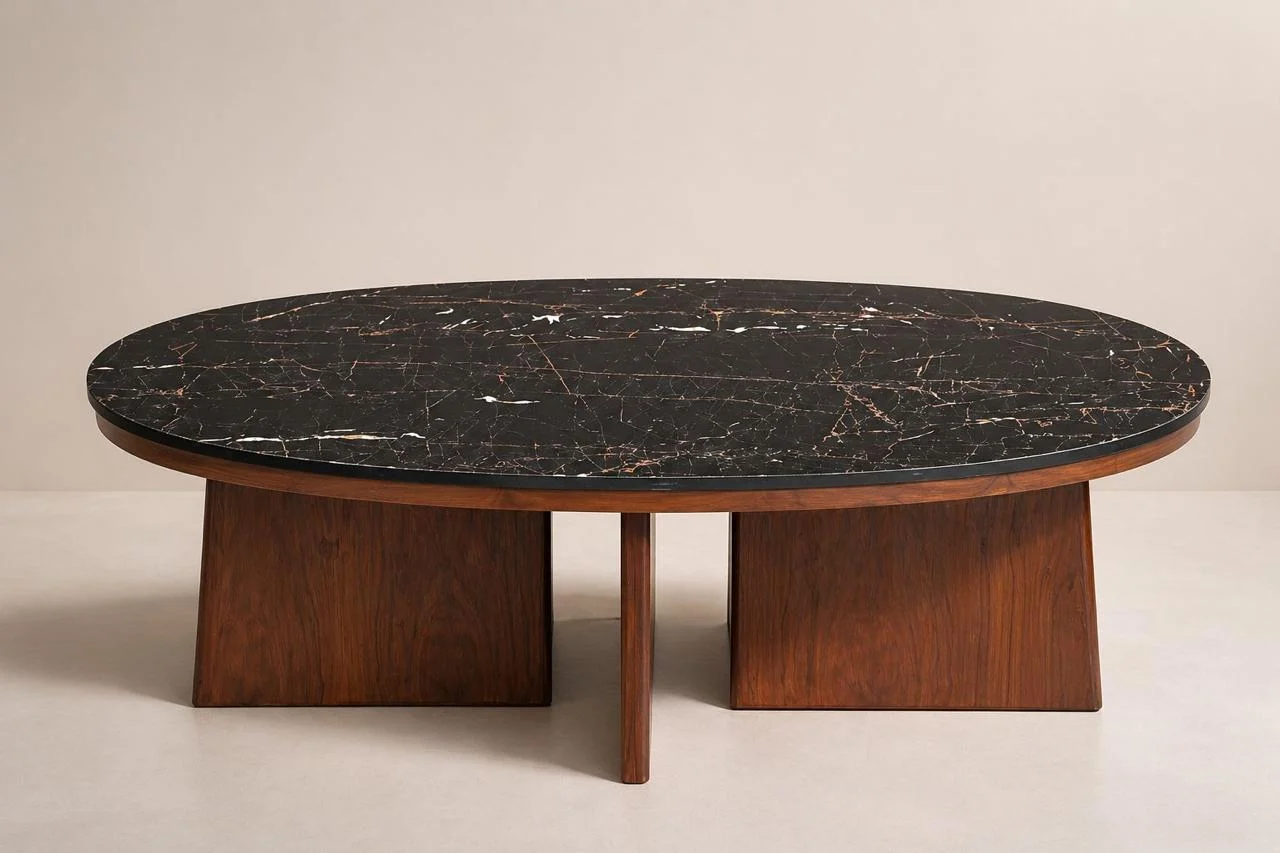 Oval coffee table